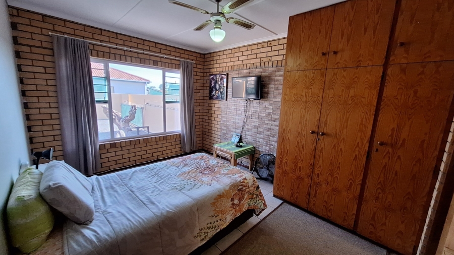 4 Bedroom Property for Sale in Port Owen Western Cape